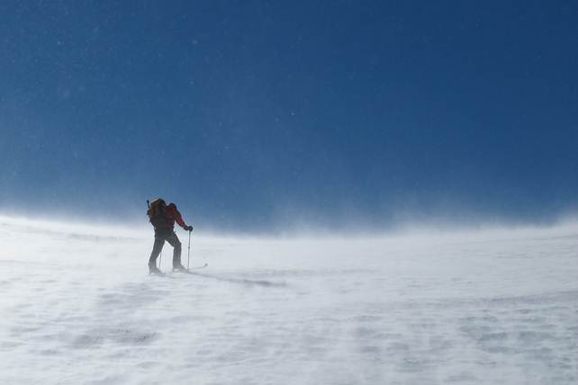 Beschreibung: C:\Users\Max\Pictures\2012\Skitouren\Swiss Glacie\IMG_1247.JPG